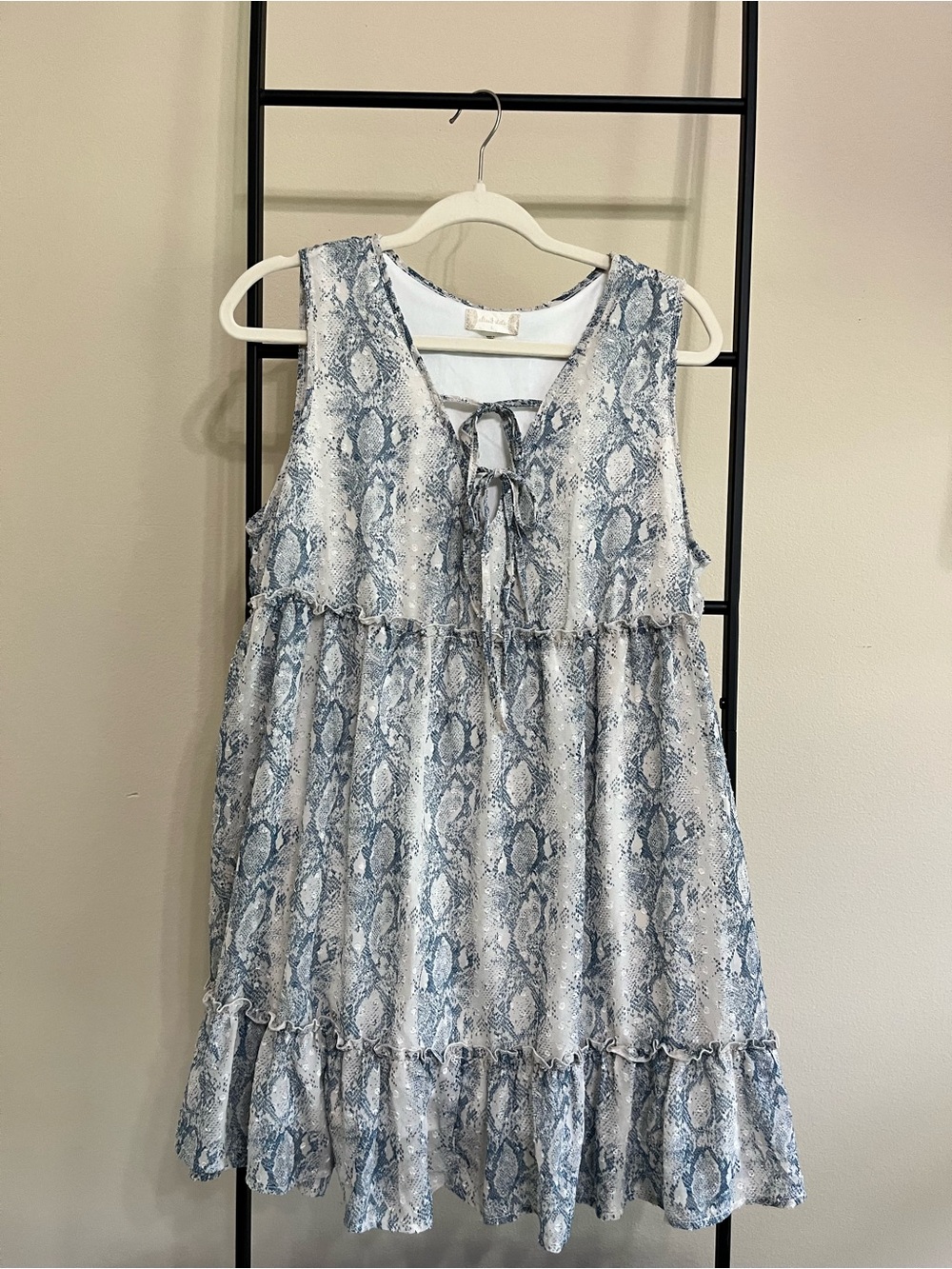 Altar'd State Snakeskin Animal Print Ruffle Tiered Dress Large L Feminine Pastel - Picture 2 of 10